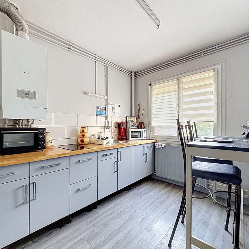 Location Appartement 3 pièces 55m² SOTTEVILLE LES ROUEN 76300 - Photo 1