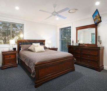 Spacious family home with self contained unit - Photo 6