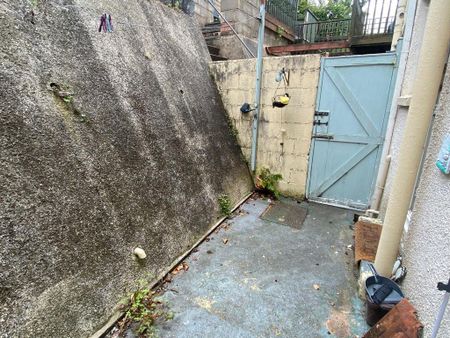 1 bedroom ground floor flat to rent - Photo 5