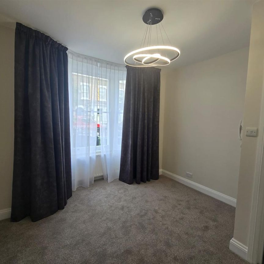 Nasmyth Street, London W6 - Photo 1