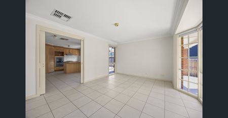 Stylish Single-Level Living! - Photo 3