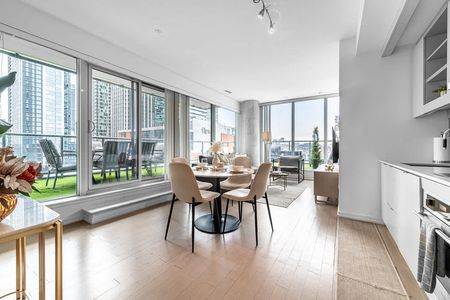 King Street West - Photo 5