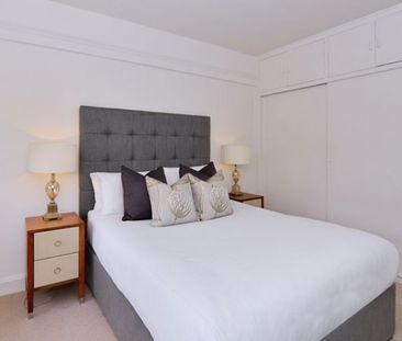 Pelham Court, Fulham Road, London - Photo 3