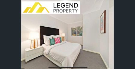 Three Bedrooms unit Provides Sun-room/Study room and large backyard For Lease - Photo 3