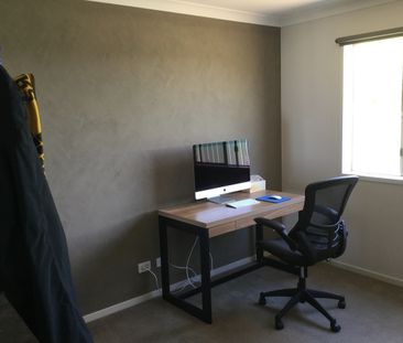 4 Bedroom house in Seven Creeks Estate - Photo 3