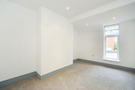 Church Street, Weybridge, KT13 flat to rent - Photo 4