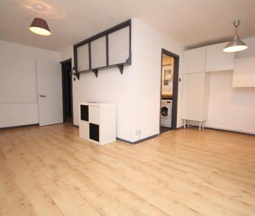 2 bedroom maisonette to rent - Photo 4