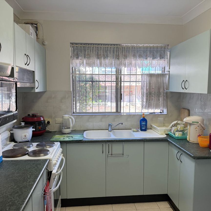 2 Bedrooms unit First Floor - Photo 1