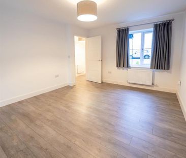 4 bedroom detached house to rent - Photo 1