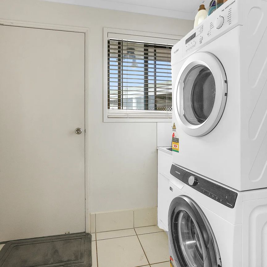 1/1 Donald Smith Drive, Bundaberg East QLD 4670 - House For Rent - $450 | Domain - Photo 1