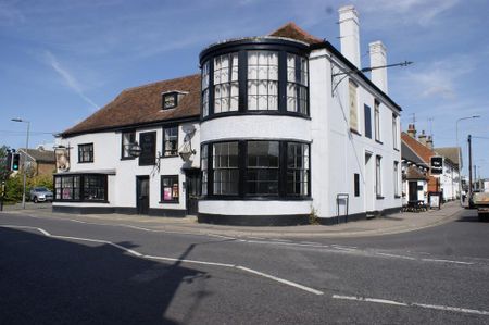 House to rent - Photo 3