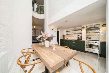 2 bedroom terraced house to rent - Photo 2