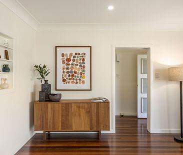 33 Trenton Street, Kenmore QLD 4069 - House For Rent | Domain - Photo 2