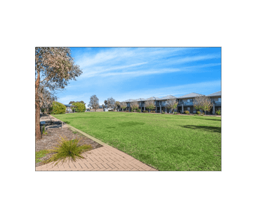Experience the perfect blend of comfort and style at this exquisite... - Photo 4