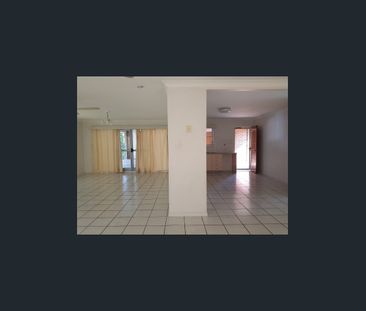 Amazing location on Alamein - Photo 5