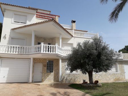 Villa - Photo 5