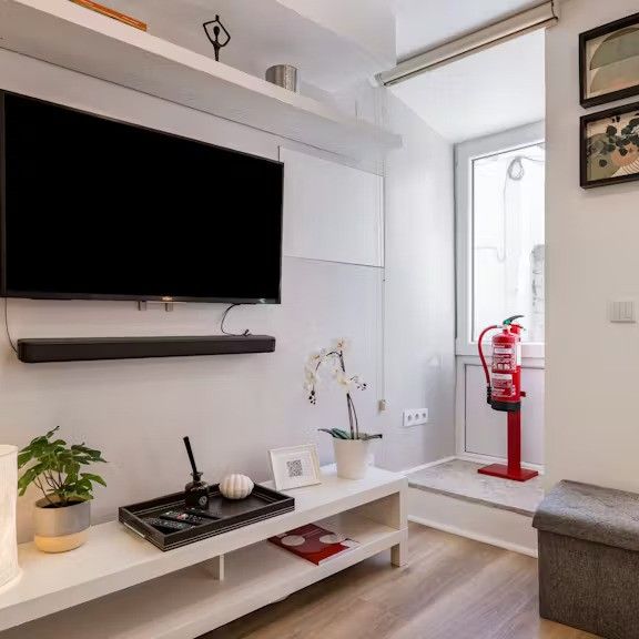 Rua Presidente Arriaga, Lisbon, Lisbon 1200-739 - Photo 1