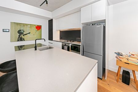 A MODERN, CONTEMPORARY AND GROUND FLOOR SANTUARY - Photo 5