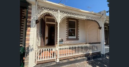 Affordable 2-Bedroom Home in Prime North Melbourne Location - Photo 5