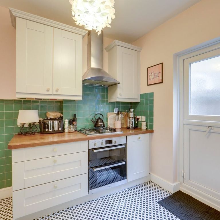 1 Bed Flat, Elthruda Road, SE13 - Photo 1