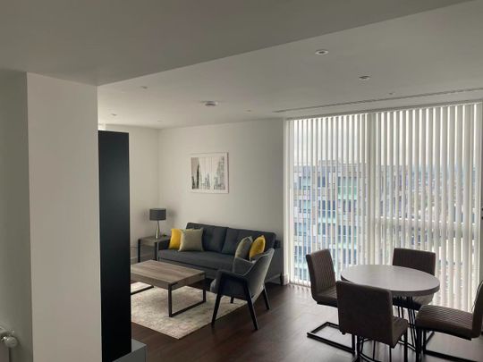 2 Bed Flat, Maine Tower, E14 - Photo 1