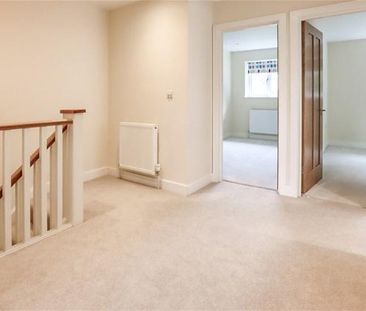 4 bedroom semi-detached house to rent - Photo 1