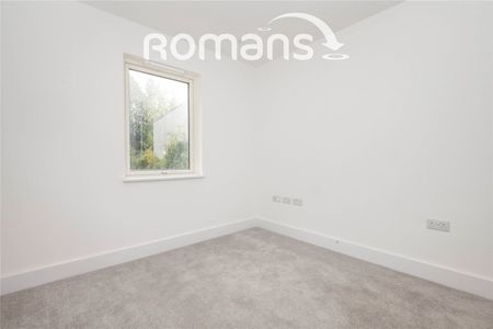 Lyon Way, Frimley, Camberley, GU16 - Photo 2