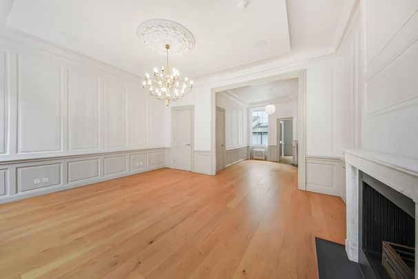 4 bedroom terraced house to rent - Photo 1