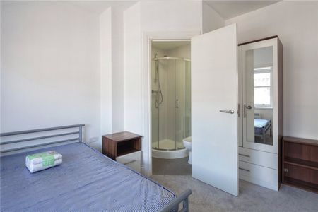 Tite Hall, Huddersfield, HD1 - Photo 4