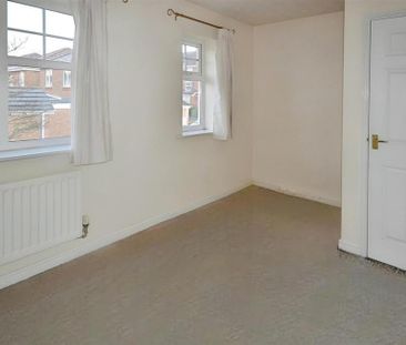 2 bedroom semi-detached house to rent - Photo 2