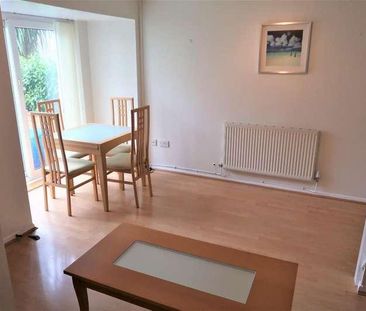 Kirkby Court, Craiglee Drive, Cardiff, CF10 - Photo 4
