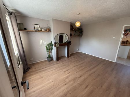 Brook Meadow, Irby - Photo 3