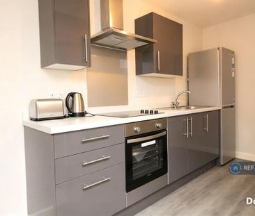 1 bedroom flat to rent - Photo 2