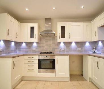 3 bedroom property to rent - Photo 1