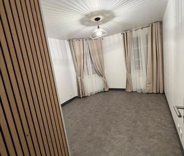 Location Appartement 2 pièces 52m² - Photo 3