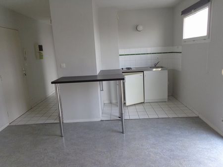 Studio RUE DE SEBASTOPOL - Photo 2