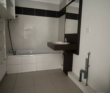 À louer Bel appartement T3 de 69 m2 dans résidence sécuris - Photo 2