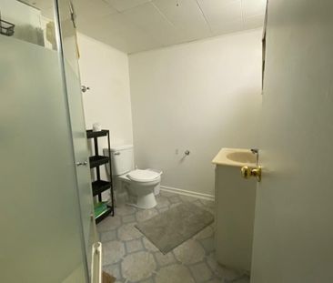 For Lease - 4 Randane Drive Unit# Bsmt, Toronto, Ontario - Photo 3