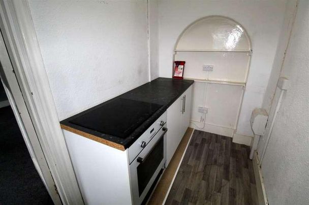 High Road, Byfleet, KT14 - Photo 1