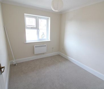 Market Street, Crewkerne - Photo 2