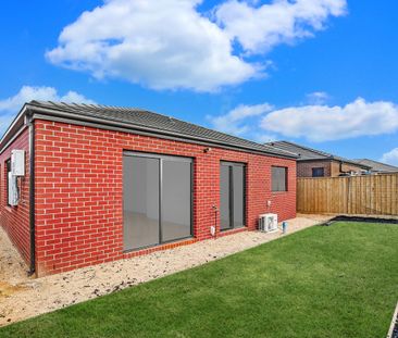 10 Trentino Grove, Fraser Rise, Vic 3336 - Photo 5
