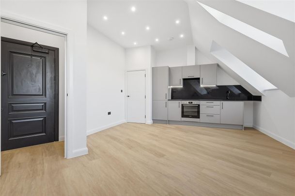 Headgate, Colchester - Photo 1