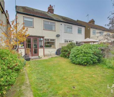 3 bedroom semi-detached house to rent - Photo 3