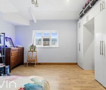 3 bedroom flat to rent - Photo 5