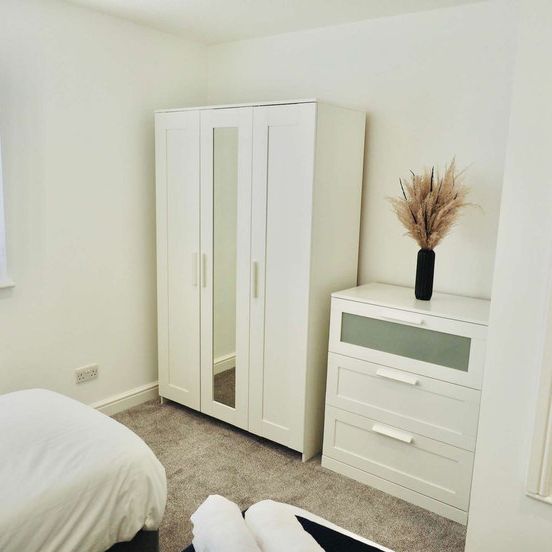 Saint Margarets Court - Photo 1