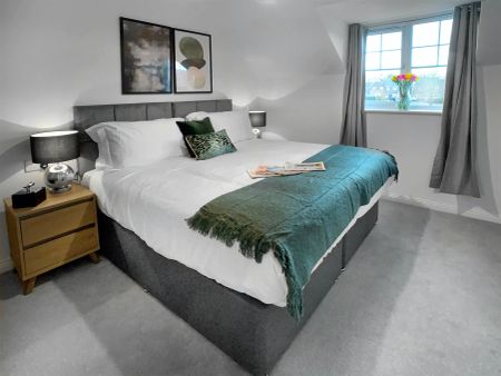 2 Bed, House - Photo 4