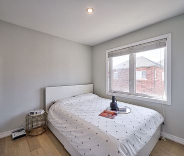 For Lease - 5 Bloom Street Unit# Coach, Markham, Ontario - Photo 5
