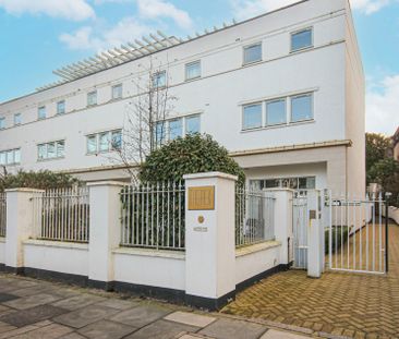 High Street, Berkhamsted, Hertfordshire, HP4 2BT - Photo 5