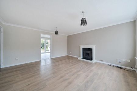 3 bedroom link detached house to rent - Photo 2