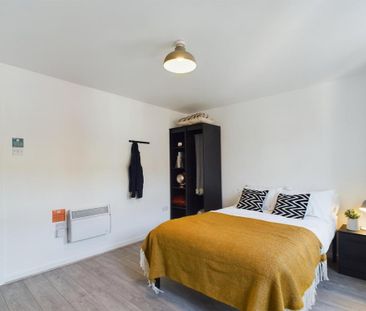 6 bedroom house to rent - Photo 5